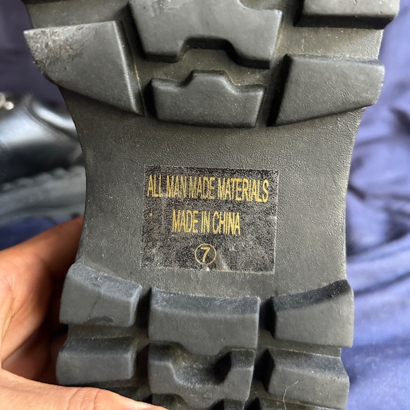 LEI Black Chunky Platform Shoes - Picture 3 of 3